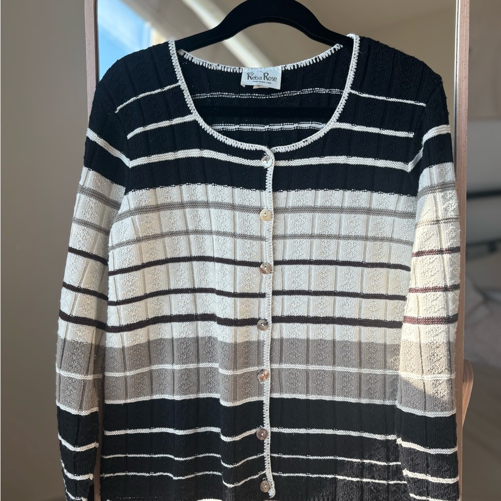 Vintage Reba Rose size small!